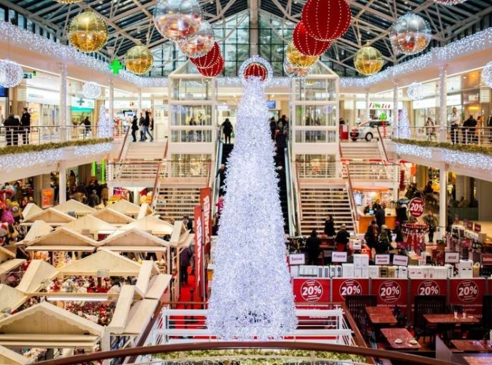 From mega to mini, India's retail stores rethink size